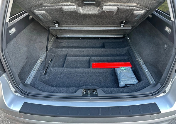 Volvo V70 cena 29900 przebieg: 211600, rok produkcji 2010 z Żary małe 254
